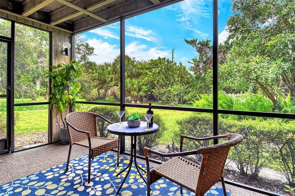 Active With Contract: $239,000 (2 beds, 2 baths, 1316 Square Feet)