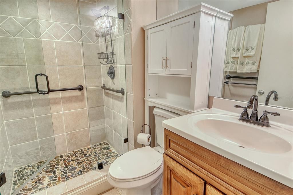 Active With Contract: $239,000 (2 beds, 2 baths, 1316 Square Feet)