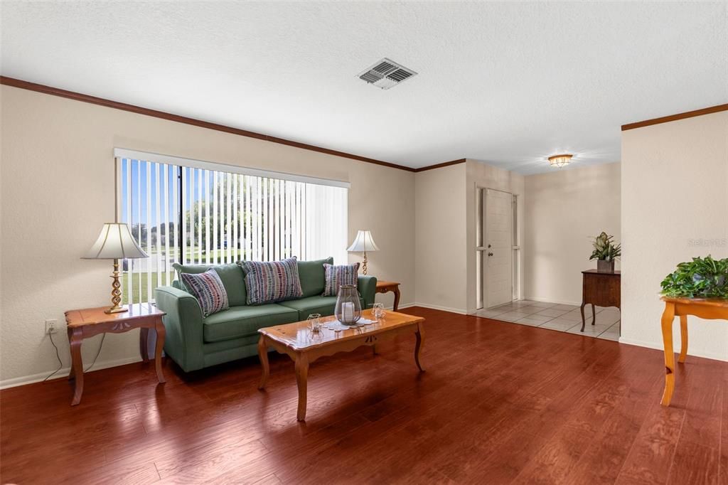 Active With Contract: $357,000 (3 beds, 2 baths, 1948 Square Feet)