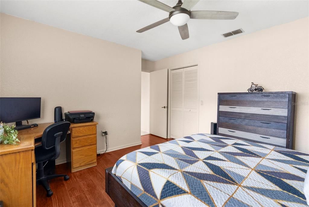 Active With Contract: $357,000 (3 beds, 2 baths, 1948 Square Feet)