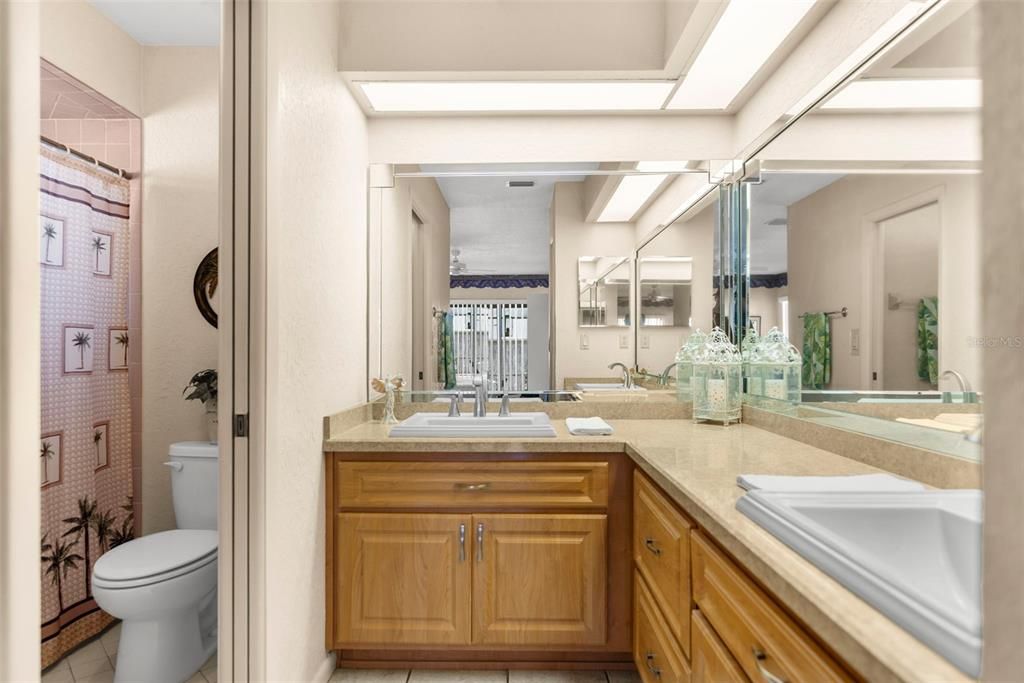 Active With Contract: $357,000 (3 beds, 2 baths, 1948 Square Feet)