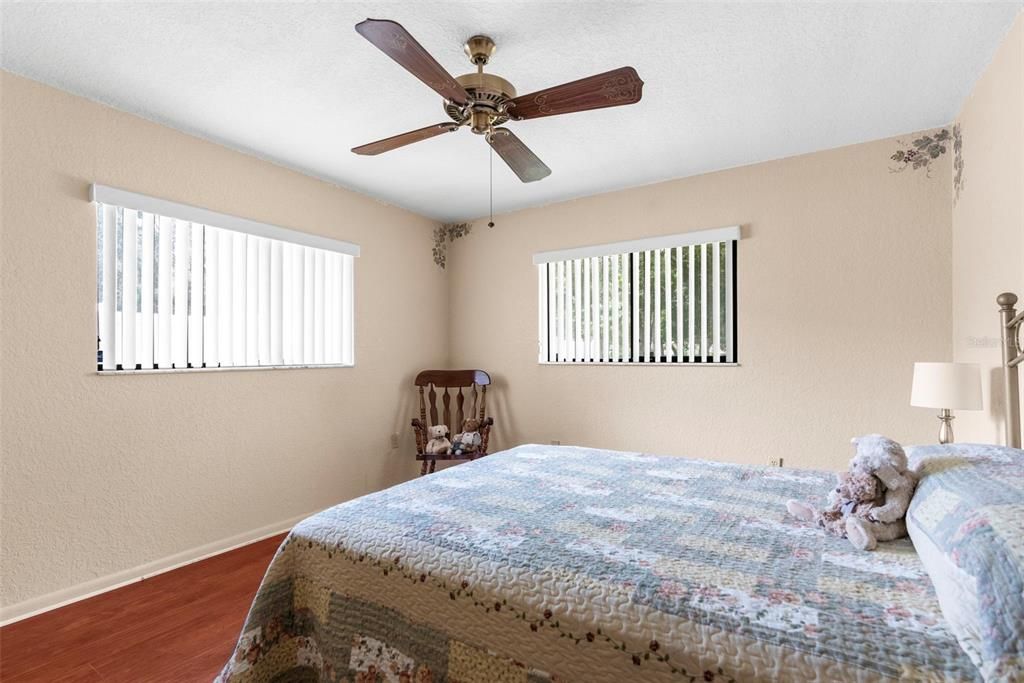 Active With Contract: $357,000 (3 beds, 2 baths, 1948 Square Feet)