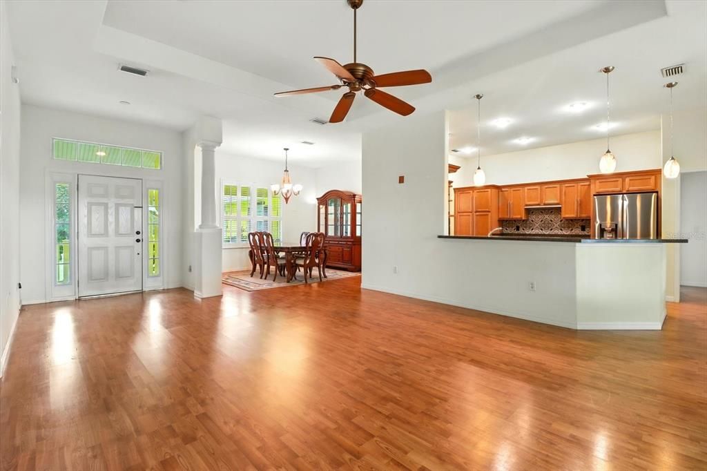 待售: $399,000 (3 贝兹, 2 浴室, 2175 平方英尺)