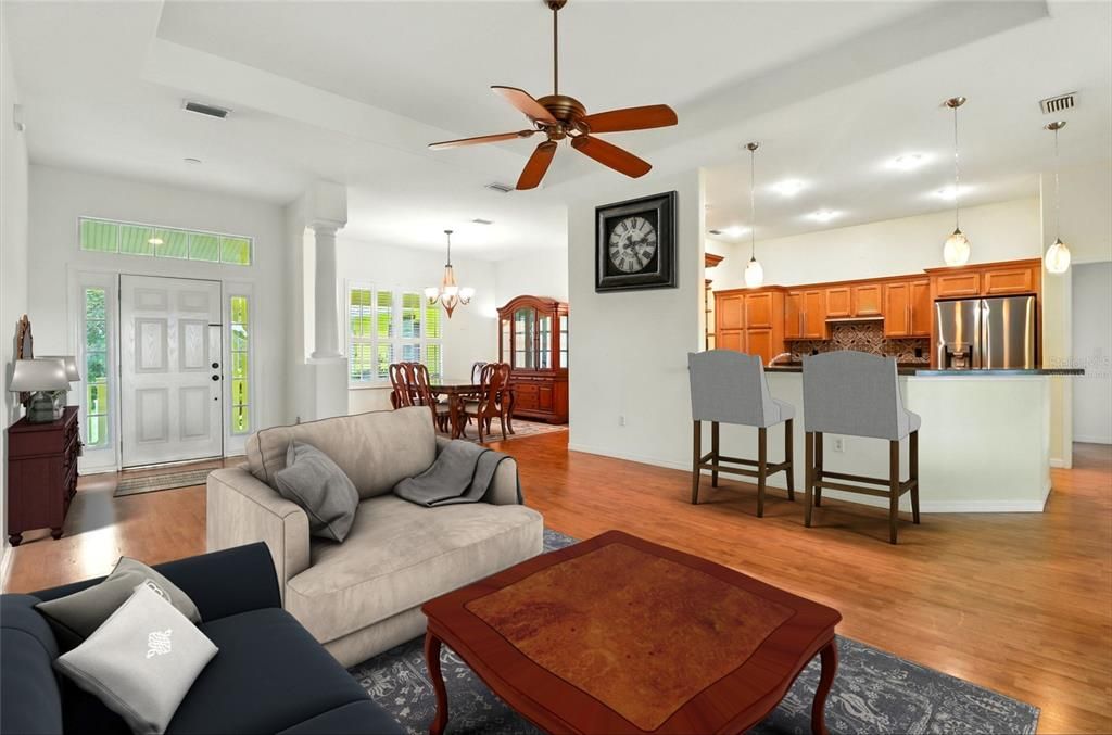 待售: $399,000 (3 贝兹, 2 浴室, 2175 平方英尺)