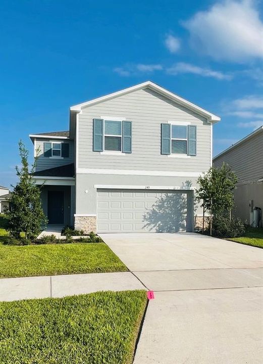 For Sale: $420,000 (5 beds, 3 baths, 2516 Square Feet)