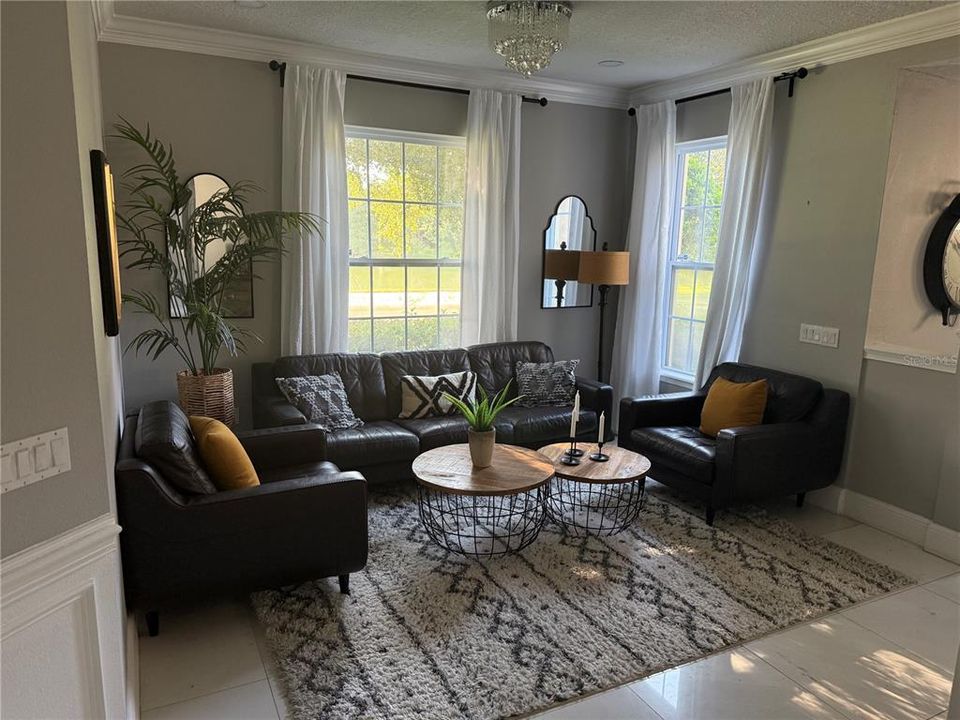 For Sale: $739,000 (5 beds, 3 baths, 2972 Square Feet)