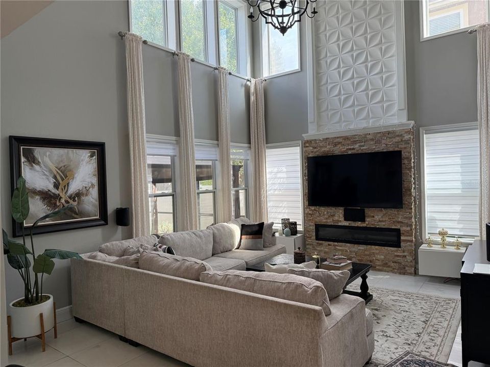 For Sale: $739,000 (5 beds, 3 baths, 2972 Square Feet)