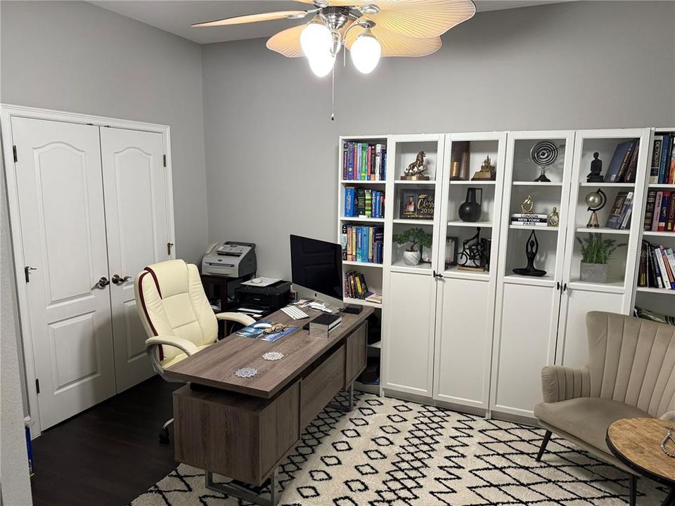 For Sale: $739,000 (5 beds, 3 baths, 2972 Square Feet)