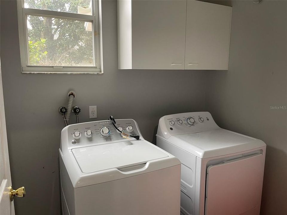 Active With Contract: $3,749 (5 beds, 3 baths, 3107 Square Feet)