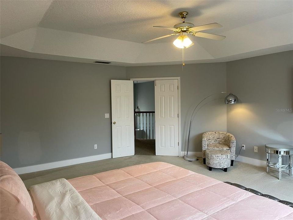 Active With Contract: $3,749 (5 beds, 3 baths, 3107 Square Feet)