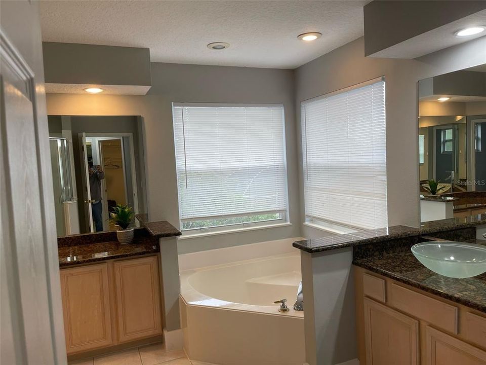 Active With Contract: $3,749 (5 beds, 3 baths, 3107 Square Feet)