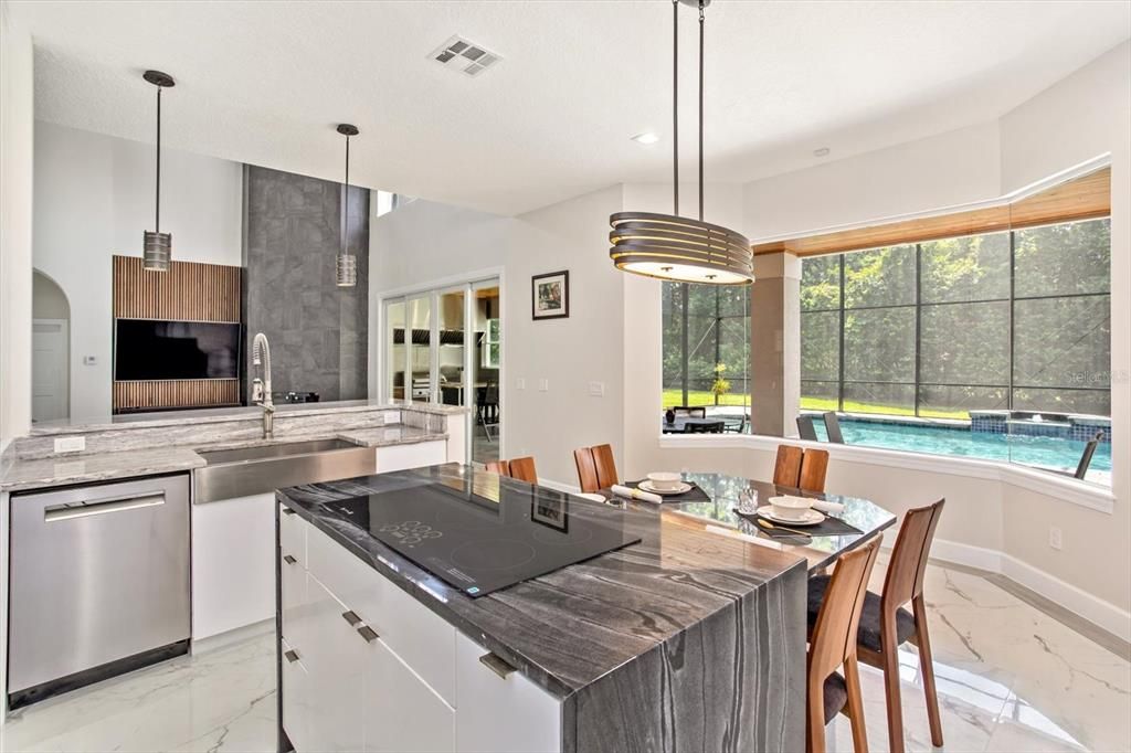 Activo con contrato: $2,150,000 (5 camas, 5 baños, 4789 Pies cuadrados)