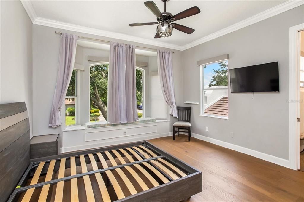 Activo con contrato: $2,150,000 (5 camas, 5 baños, 4789 Pies cuadrados)