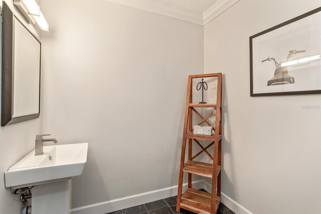 Activo con contrato: $2,150,000 (5 camas, 5 baños, 4789 Pies cuadrados)