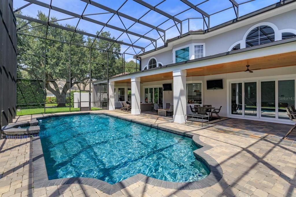 Activo con contrato: $2,150,000 (5 camas, 5 baños, 4789 Pies cuadrados)