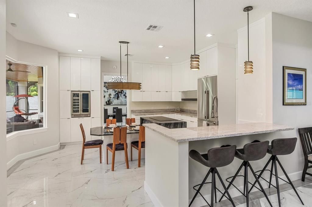 Activo con contrato: $2,150,000 (5 camas, 5 baños, 4789 Pies cuadrados)