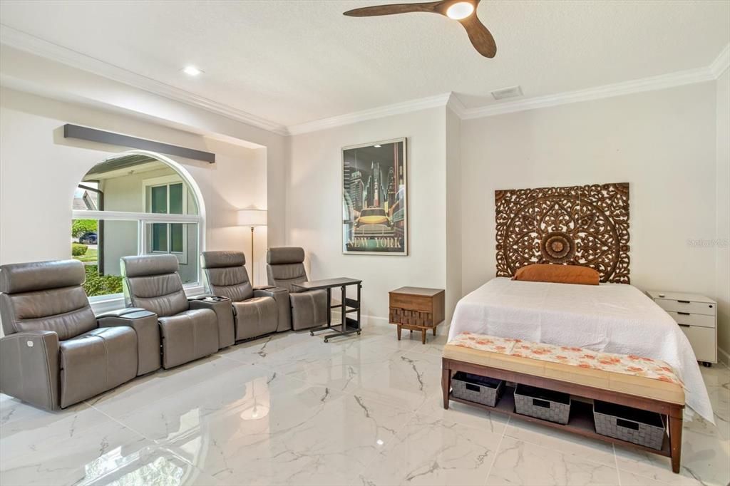 Activo con contrato: $2,150,000 (5 camas, 5 baños, 4789 Pies cuadrados)