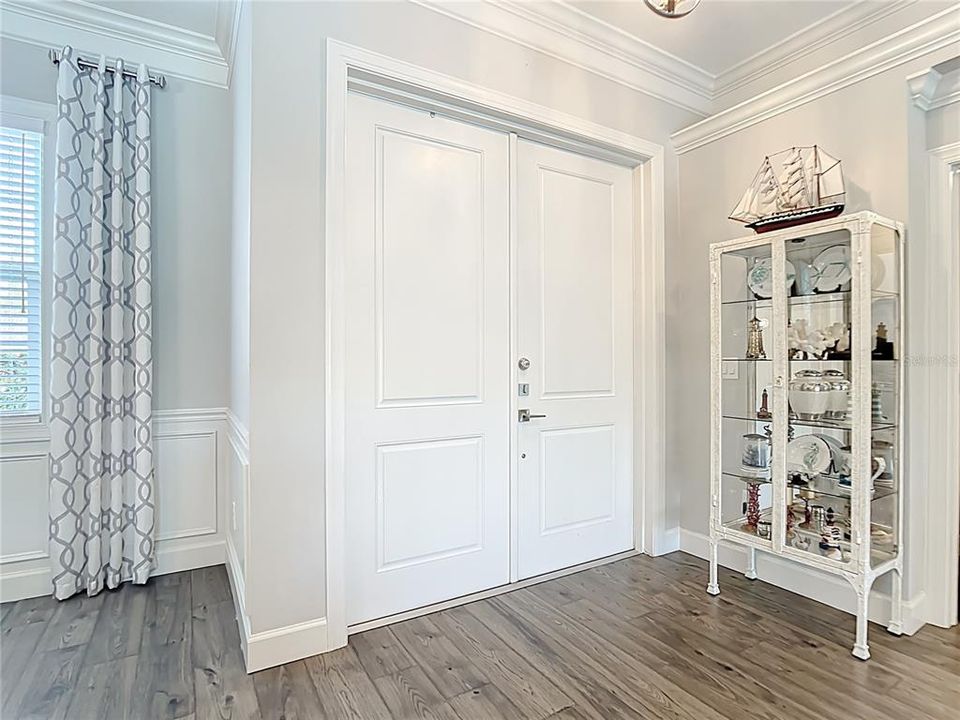 For Sale: $669,900 (3 beds, 2 baths, 1922 Square Feet)