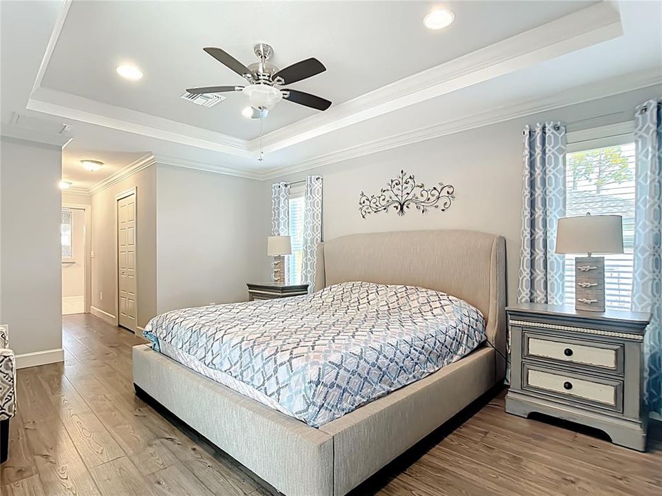 For Sale: $669,900 (3 beds, 2 baths, 1922 Square Feet)