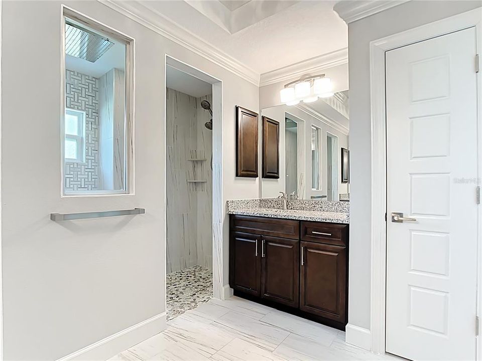 For Sale: $669,900 (3 beds, 2 baths, 1922 Square Feet)