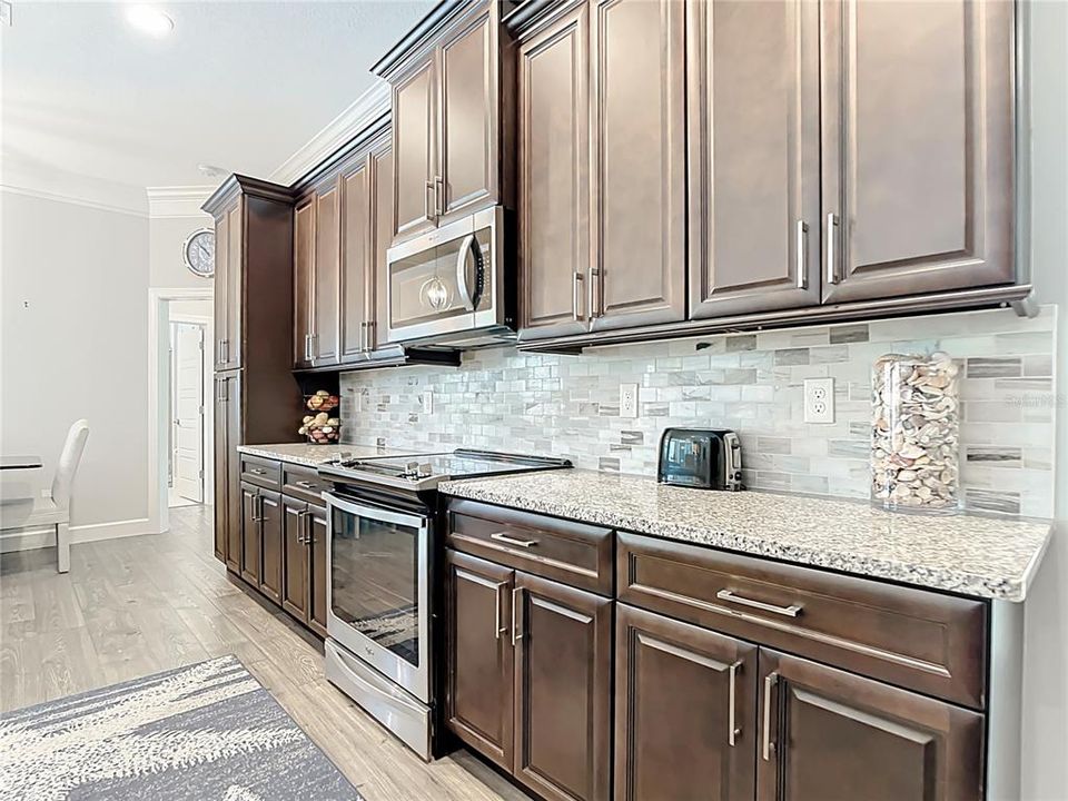 For Sale: $669,900 (3 beds, 2 baths, 1922 Square Feet)