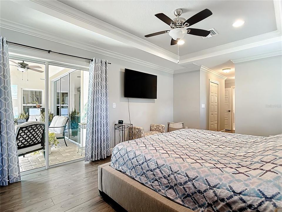 For Sale: $669,900 (3 beds, 2 baths, 1922 Square Feet)