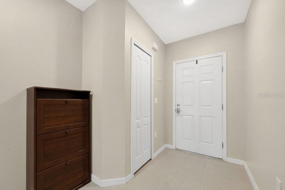 На продажу: $279,000 (3 спален, 2 ванн, 1633 Квадратных фут)