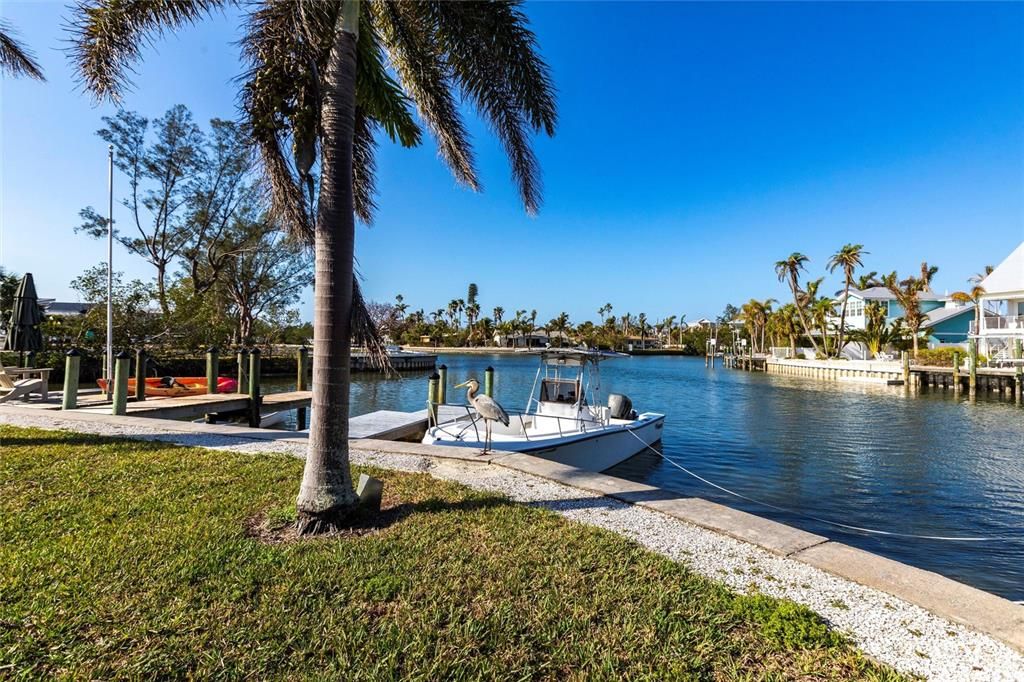 待售: $475,000 (2 贝兹, 1 浴室, 822 平方英尺)