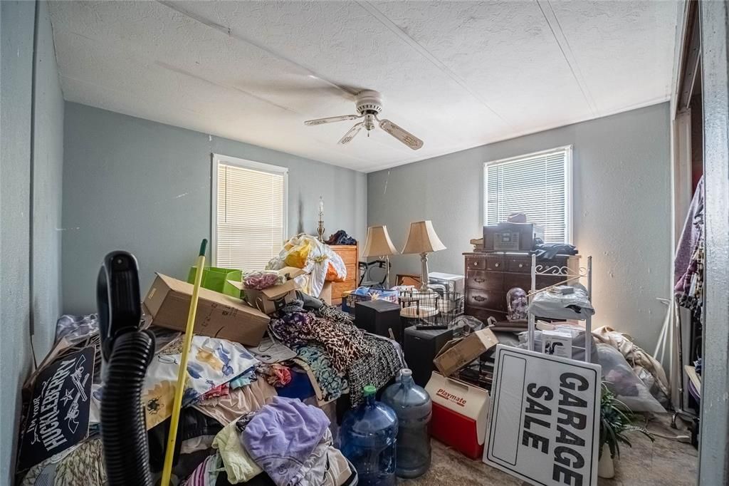 For Sale: $194,500 (3 beds, 2 baths, 1200 Square Feet)