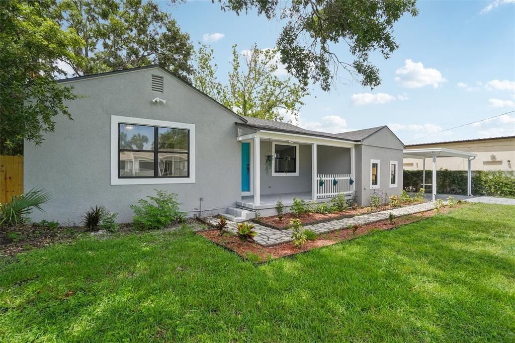 Active With Contract: $3,500 (3 beds, 2 baths, 1419 Square Feet)