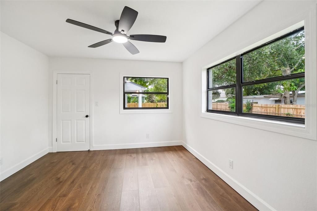 Active With Contract: $3,500 (3 beds, 2 baths, 1419 Square Feet)