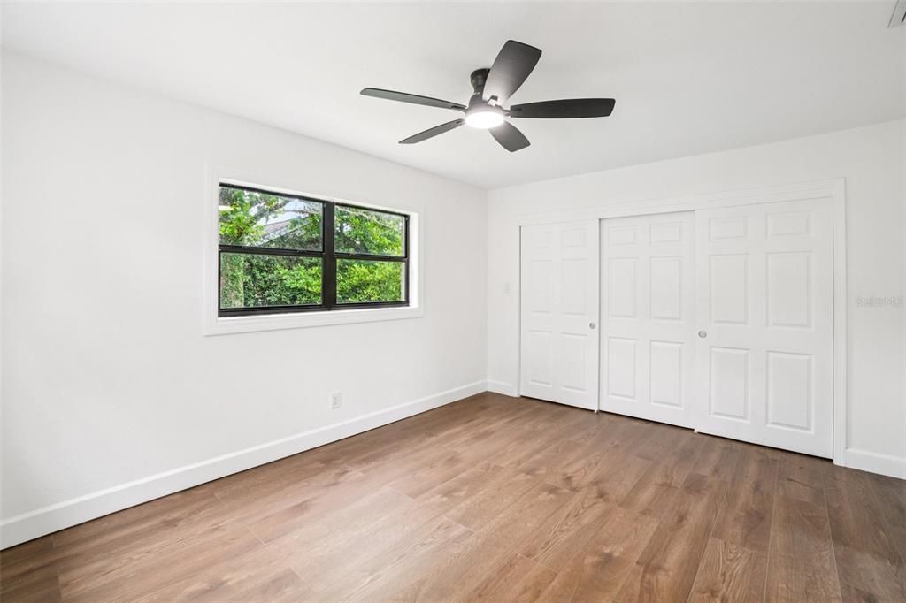 Active With Contract: $3,500 (3 beds, 2 baths, 1419 Square Feet)