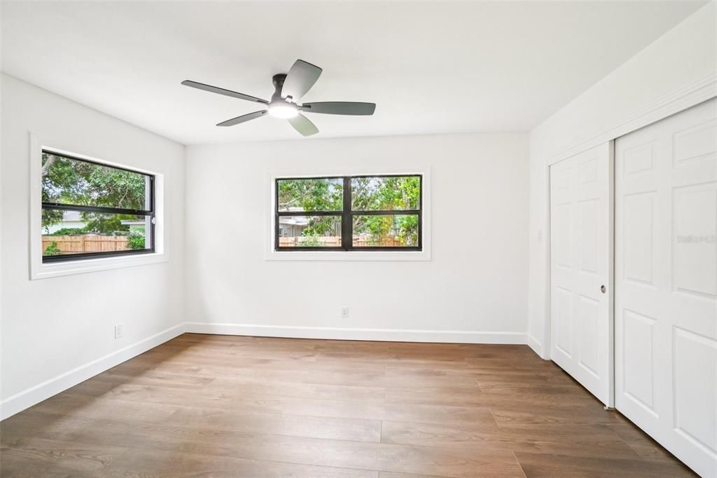 Active With Contract: $3,500 (3 beds, 2 baths, 1419 Square Feet)