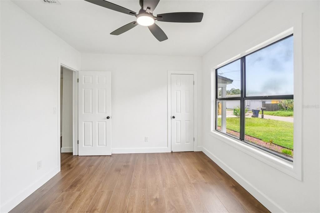 Active With Contract: $3,500 (3 beds, 2 baths, 1419 Square Feet)