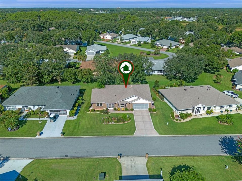 合同活跃: $274,900 (3 贝兹, 2 浴室, 1890 平方英尺)