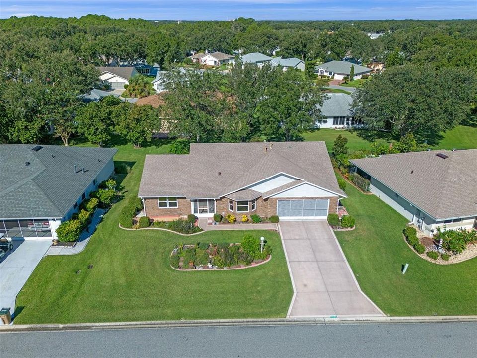 合同活跃: $274,900 (3 贝兹, 2 浴室, 1890 平方英尺)