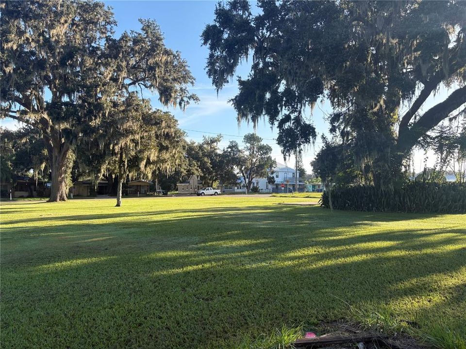 待售: $60,000 (0.39 acres)