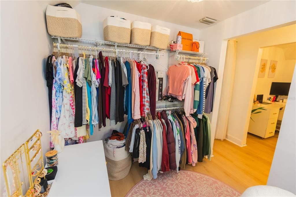 На продажу: $725,000 (5 спален, 2 ванн, 3051 Квадратных фут)