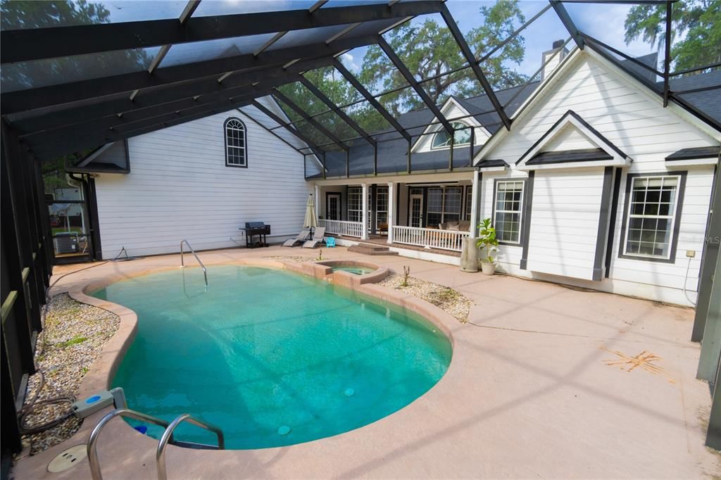 На продажу: $725,000 (5 спален, 2 ванн, 3051 Квадратных фут)