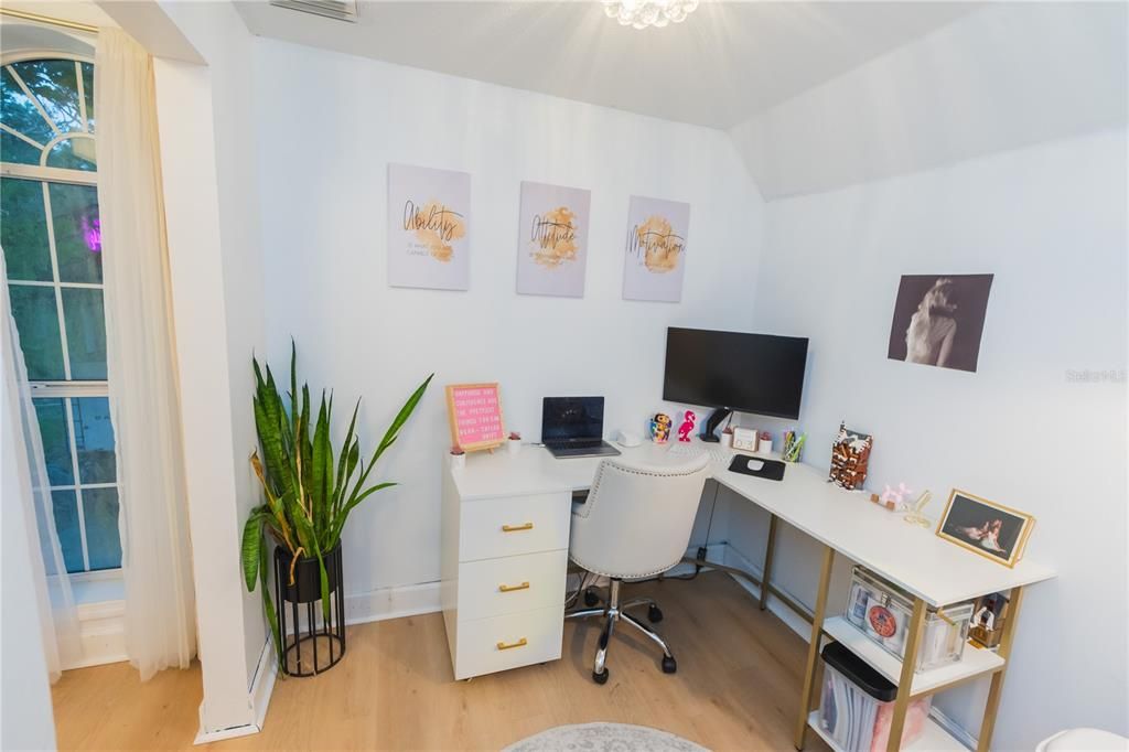 На продажу: $725,000 (5 спален, 2 ванн, 3051 Квадратных фут)