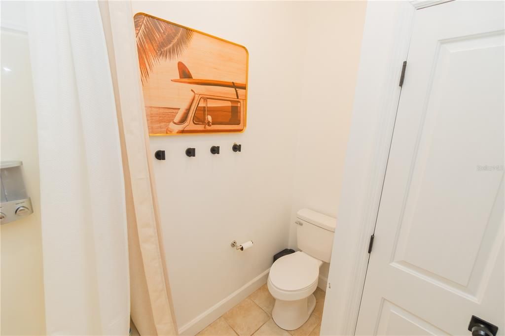 На продажу: $725,000 (5 спален, 2 ванн, 3051 Квадратных фут)