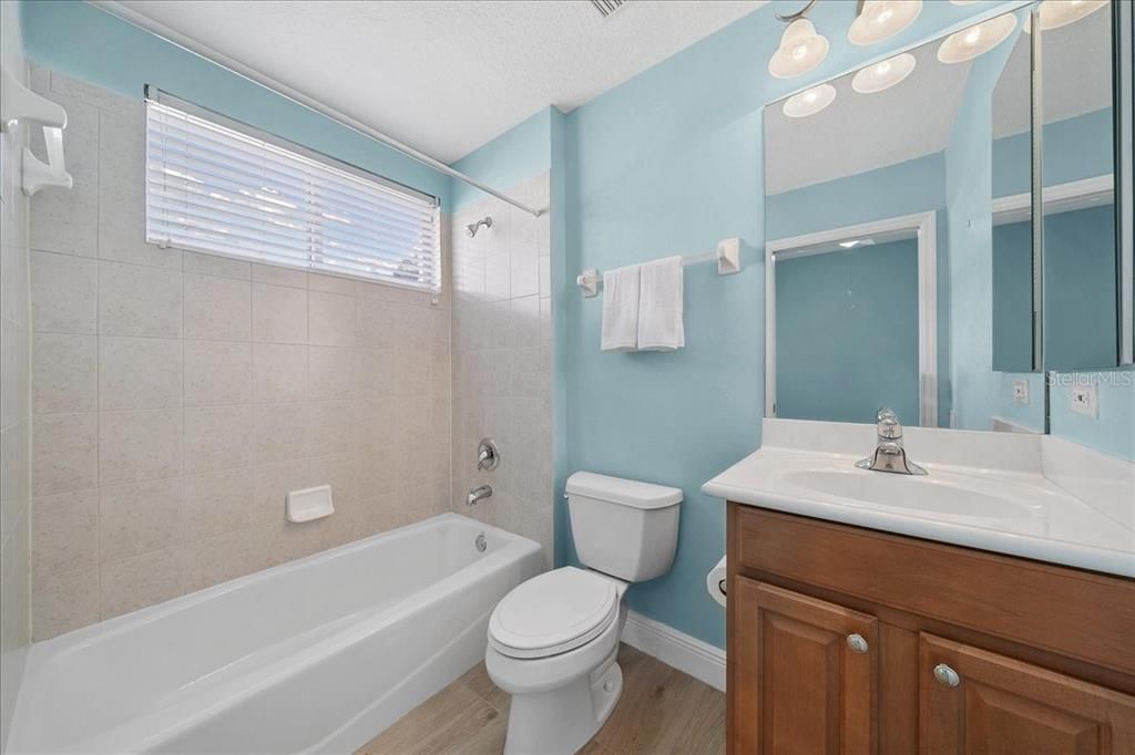 待售: $999,900 (4 贝兹, 3 浴室, 3198 平方英尺)