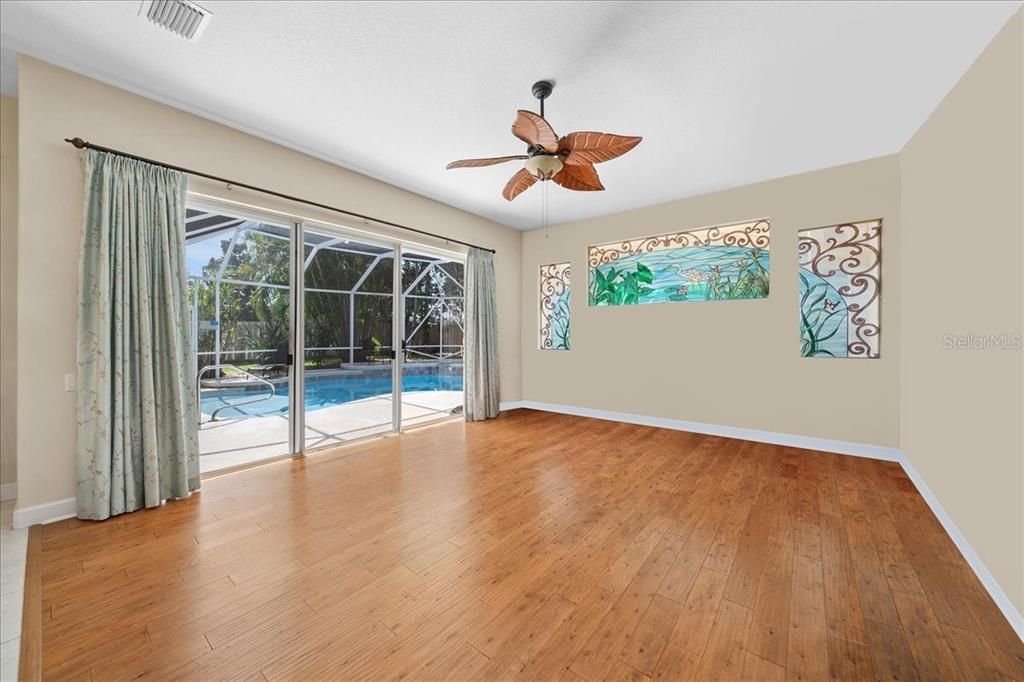 待售: $999,900 (4 贝兹, 3 浴室, 3198 平方英尺)