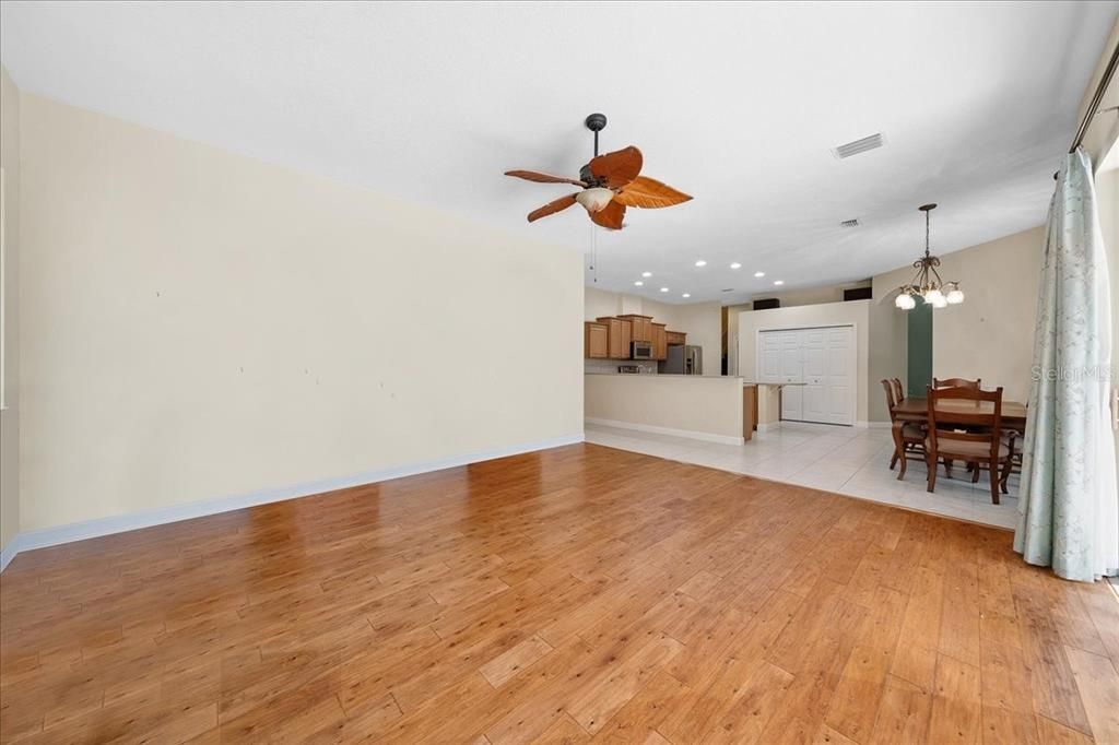 待售: $999,900 (4 贝兹, 3 浴室, 3198 平方英尺)