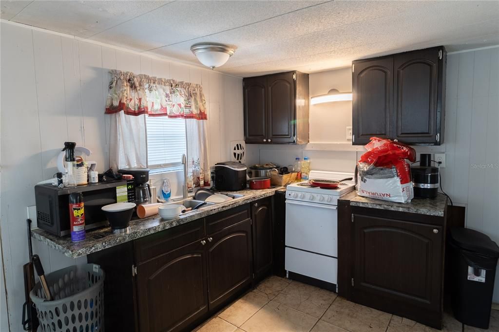 For Sale: $110,000 (3 beds, 2 baths, 1232 Square Feet)