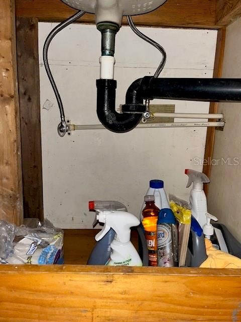 For Sale: $110,000 (3 beds, 2 baths, 1232 Square Feet)