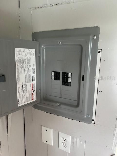 For Sale: $110,000 (3 beds, 2 baths, 1232 Square Feet)