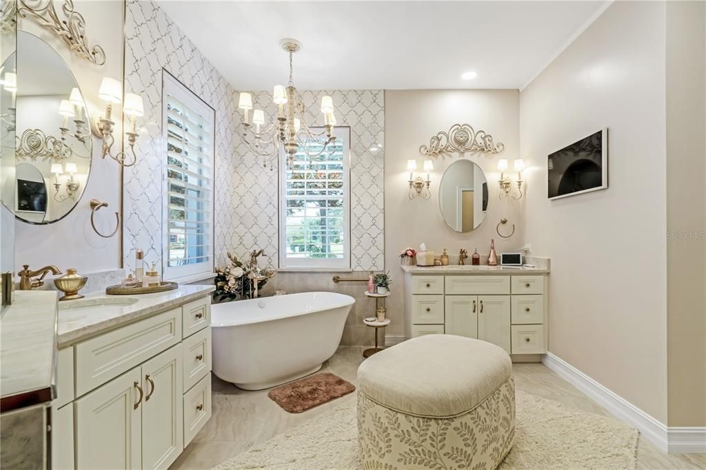 For Sale: $819,900 (4 beds, 3 baths, 3085 Square Feet)