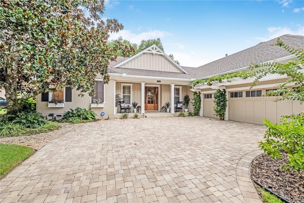 For Sale: $819,900 (4 beds, 3 baths, 3085 Square Feet)