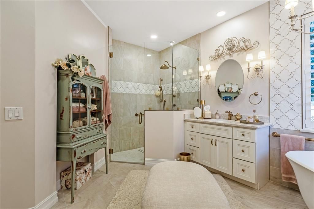 For Sale: $819,900 (4 beds, 3 baths, 3085 Square Feet)